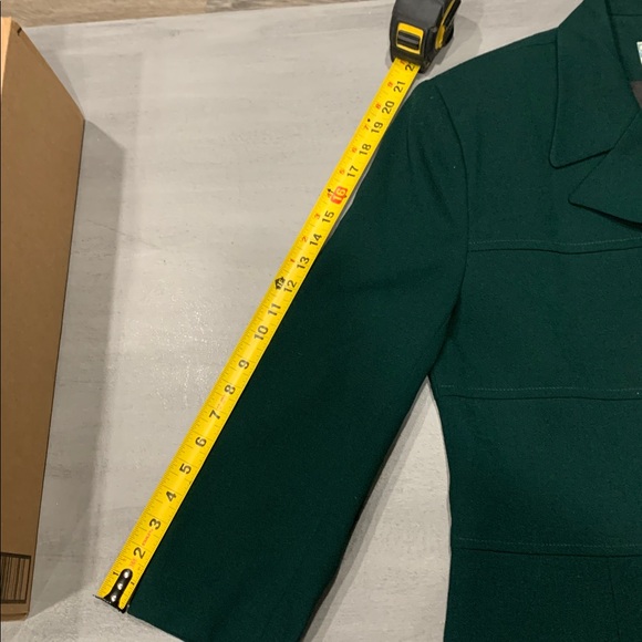 BRAEMAR PETITES by Jeremy Scott 100% wool dark green jacket. - Picture 13 of 14